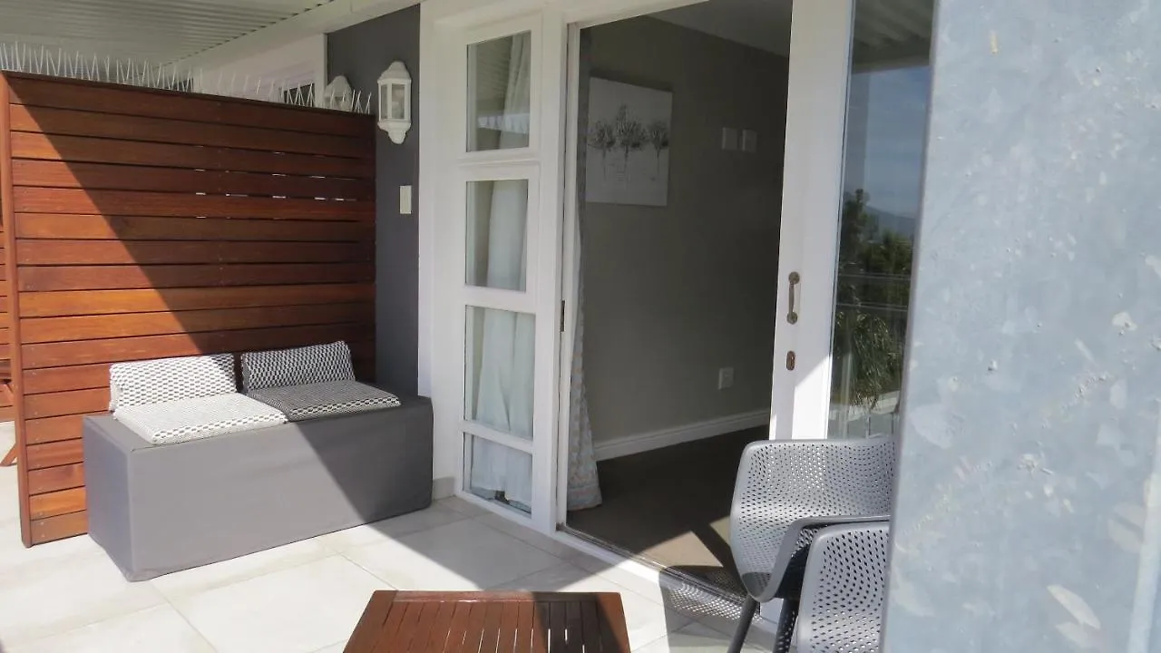 Bloemenzee Boutique B&B Gordons Bay Bed & Breakfast