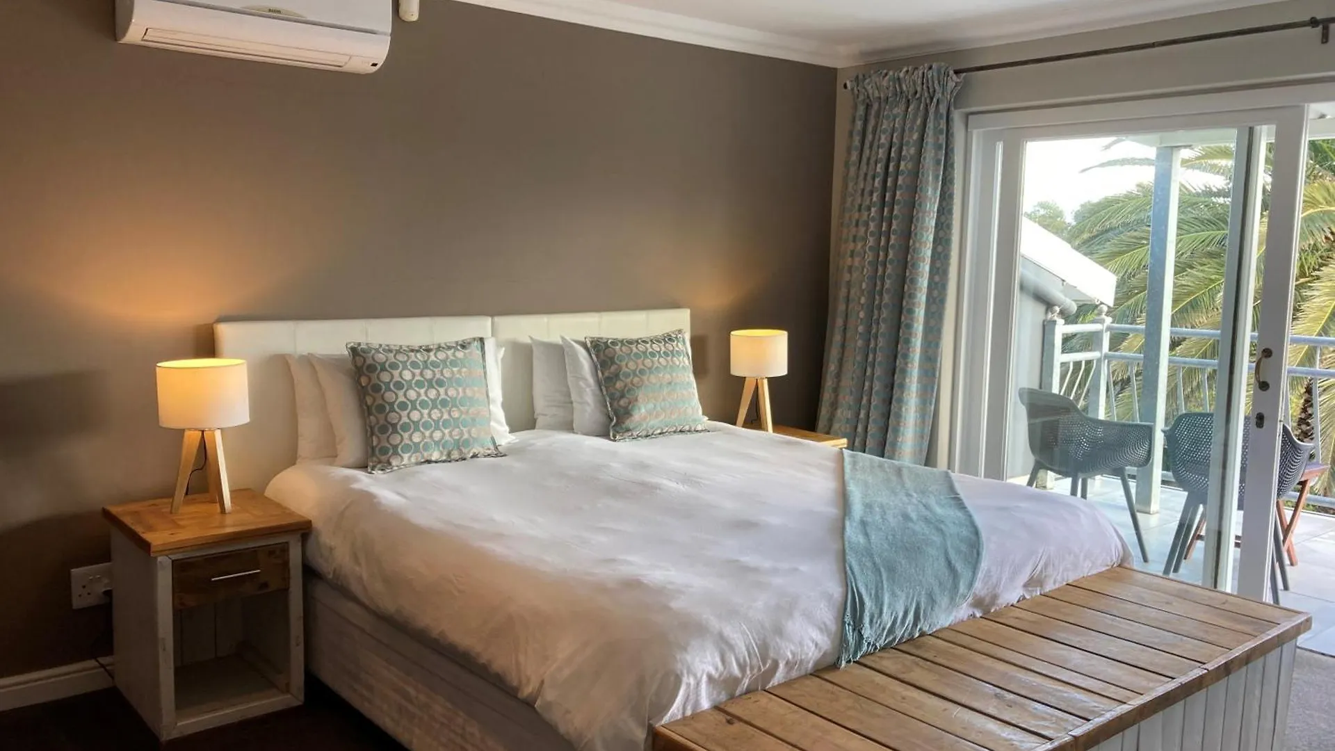 Bloemenzee Boutique B&B Gordons Bay South Africa