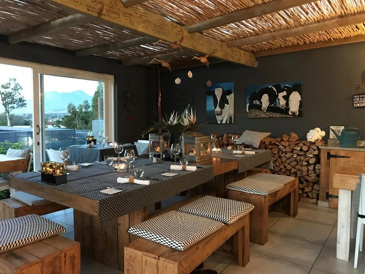 Bloemenzee Boutique B&B Gordons Bay