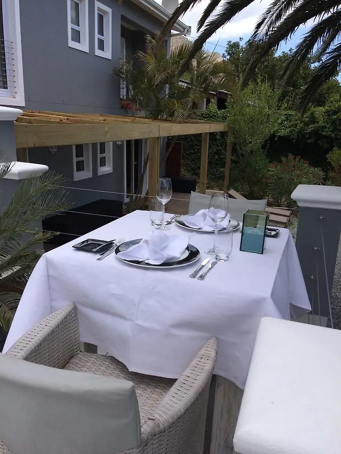 Bloemenzee Boutique B&B Gordons Bay 4*,  South Africa