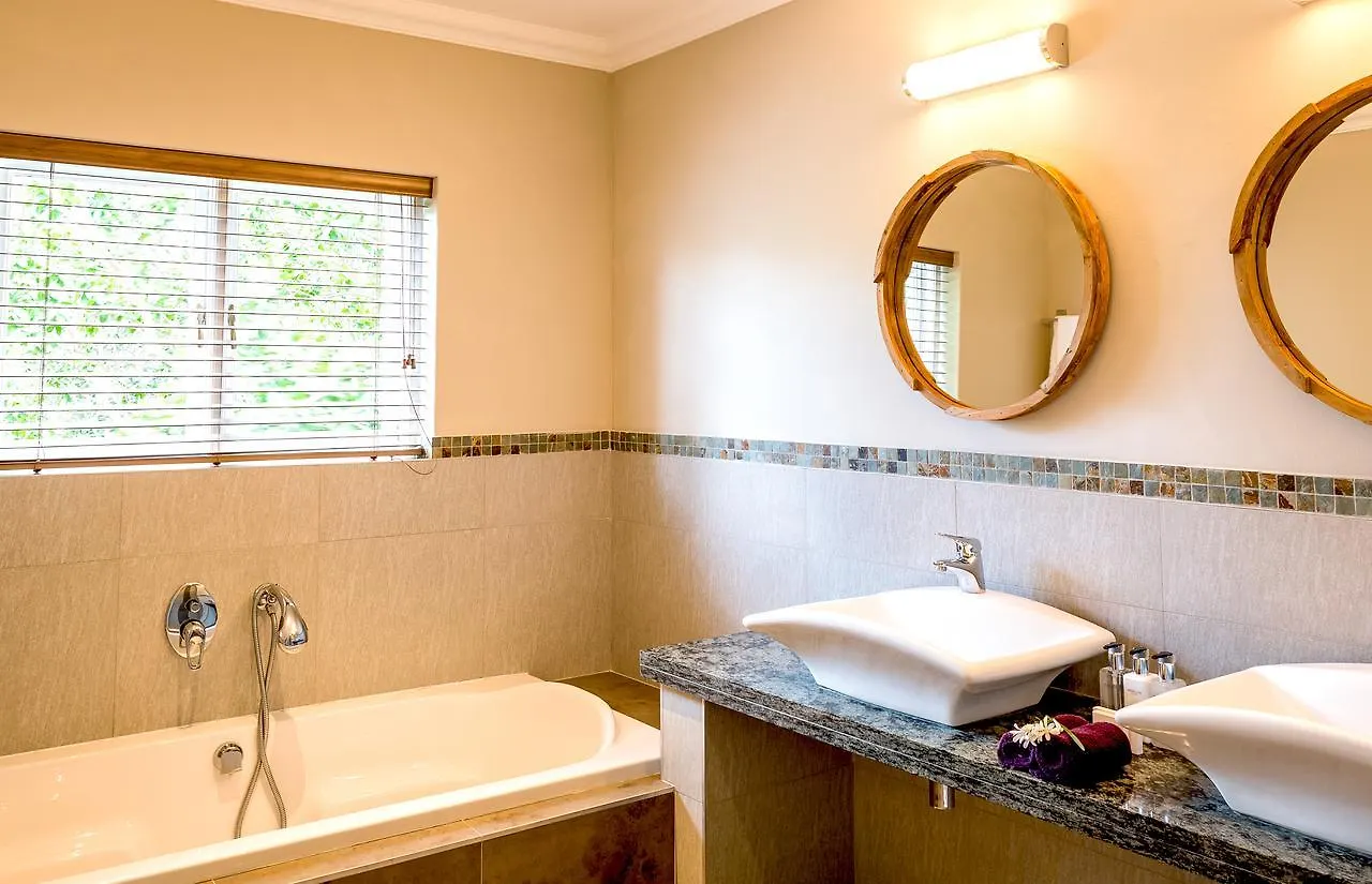 Bed & Breakfast Bloemenzee Boutique B&B Gordons Bay