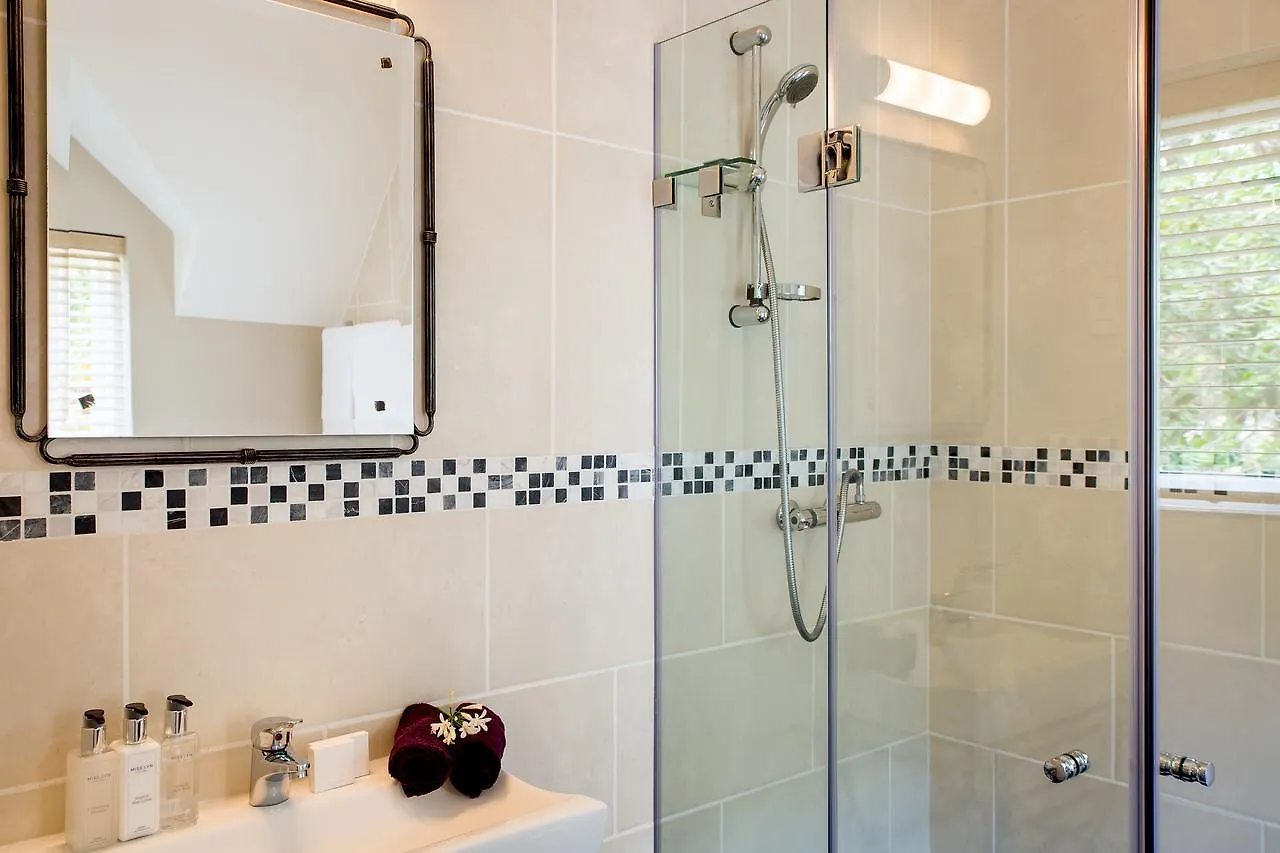 Bloemenzee Boutique B&B Gordons Bay