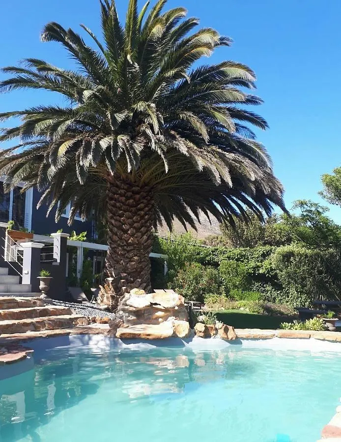 Bloemenzee Boutique B&B Gordons Bay 4*,  South Africa